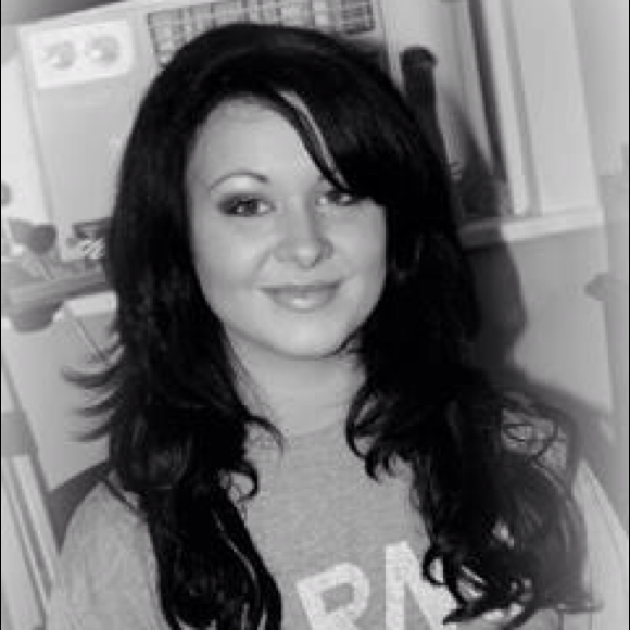 Profile Picture of Stephanie Forth (@stephylou) on Poshmark