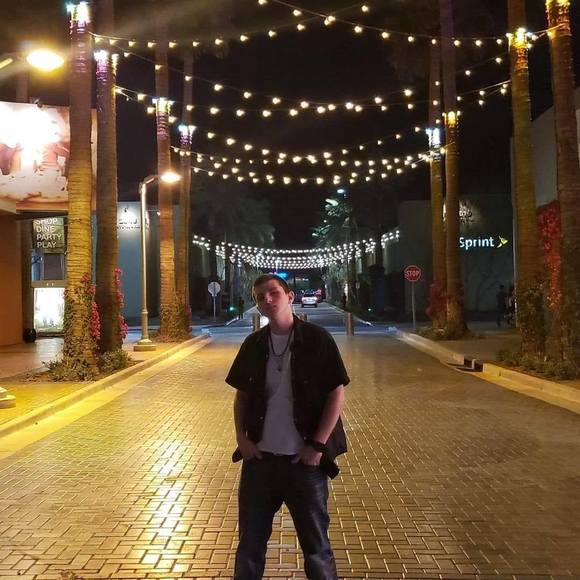 Profile Picture of Angelo Bisesi (@angelobisesi1) on Poshmark