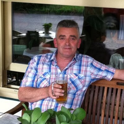 Profile Picture of Michael Livesey (@Sp2micky) on Twitter