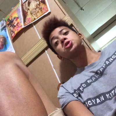 Profile Picture of Ren Ng Ina Mo  ❤ ❤ ❤ (@Reinerfafabolz) on Twitter