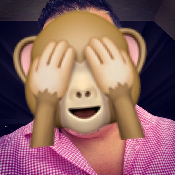 Profile Picture of Frank Burgos (@burgosfrank077) on Poshmark