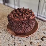 Profile Picture of Desserts by Sarah Devine (@devine.confections) on Instagram