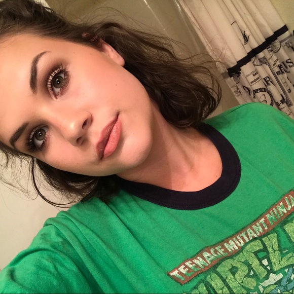 Profile Picture of Abby Mcconchie (@abbym3236) on Poshmark