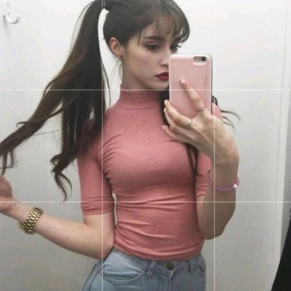 Profile Picture of Mackenzie Coburn (@7pqatzsolcs) on Poshmark