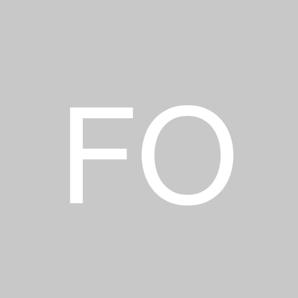 Profile Picture of Frederick Oates (@frederickoates) on Poshmark