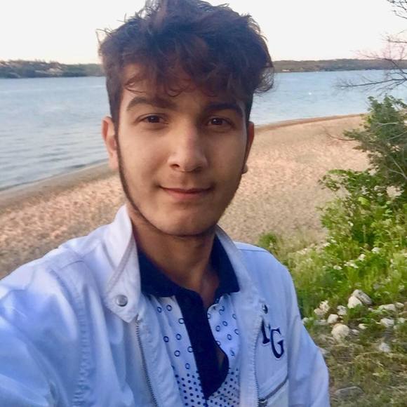 Sedat Ertas - Poshmark Profile Picture of Sedat Ertas (@sedatertas) on Poshmark