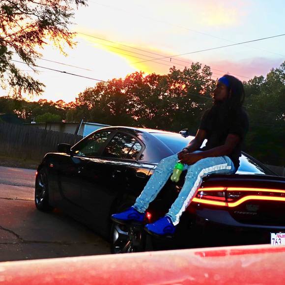 Profile Picture of Dadrain Releford (@dadrainreleford) on Poshmark