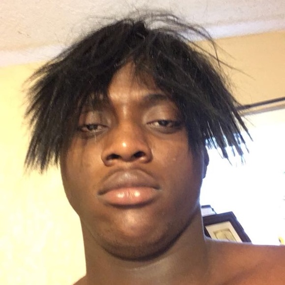 Profile Picture of Mansour Ramadan (@mansourramadan) on Poshmark