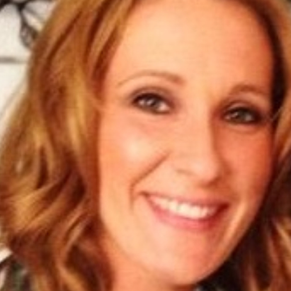 Profile Picture of Heather Ordner (@hordner) on Poshmark