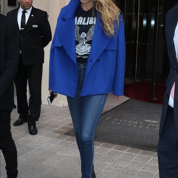 Profile Picture of Lisa Mannheim (@movingdaycloset) on Poshmark