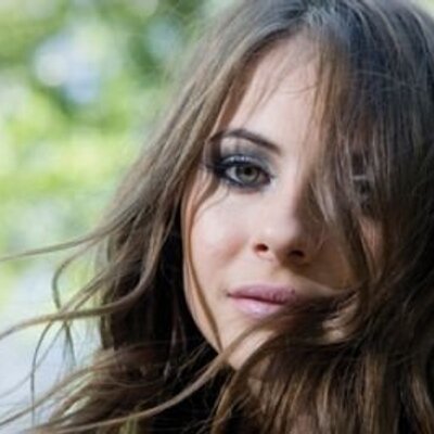 Profile Picture of Willa Holland (@officialwillajc) on Twitter