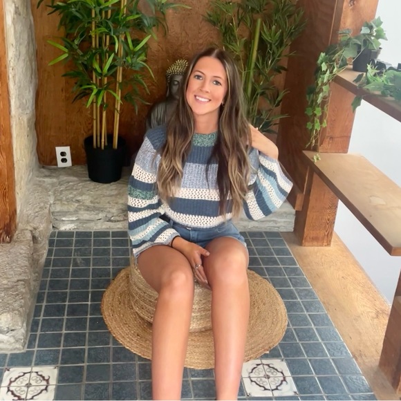 Profile Picture of Cecily Roberts (@cecilyroberts) on Poshmark