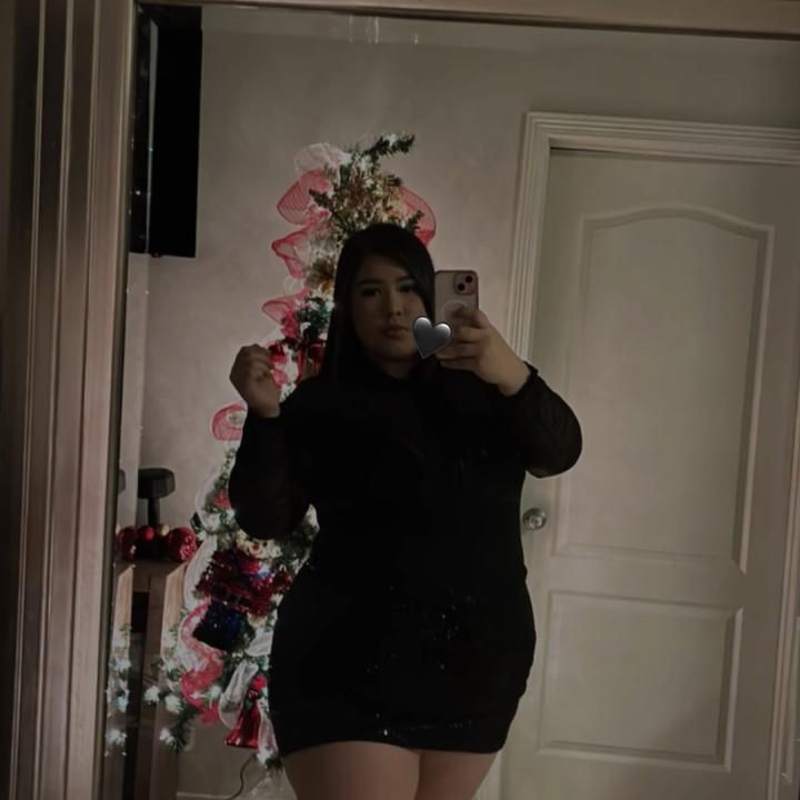 Profile Picture of 🎀🪞🪩 (@alexacantu94) on Tiktok