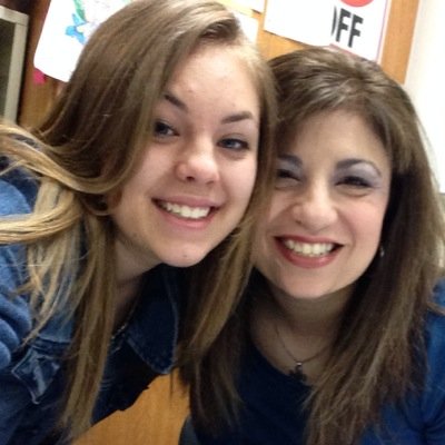 Profile Picture of Susan Gutierrez (@GutierrezJVHS) on Twitter
