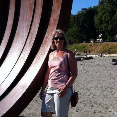 Profile Picture of Brenda Patterson (@SuperGrover46) on Twitter