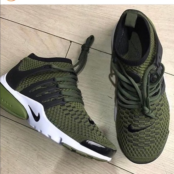 Profile Picture of Adam Nunez (@adamone2) on Poshmark