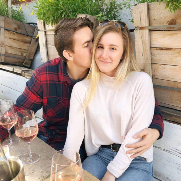 Profile Picture of Alice Gillibert (@ethelmussen) on Poshmark