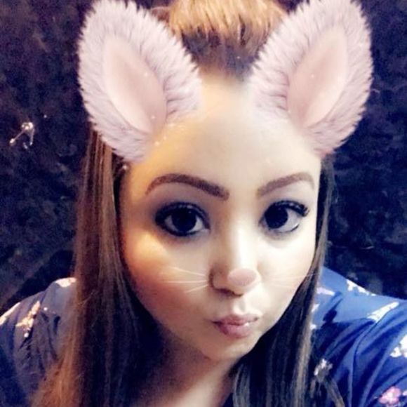 Profile Picture of Alicia Lara (@mamalicia) on Poshmark