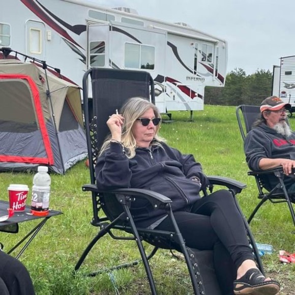 Profile Picture of Annemarie Wooning (@amwooning) on Poshmark