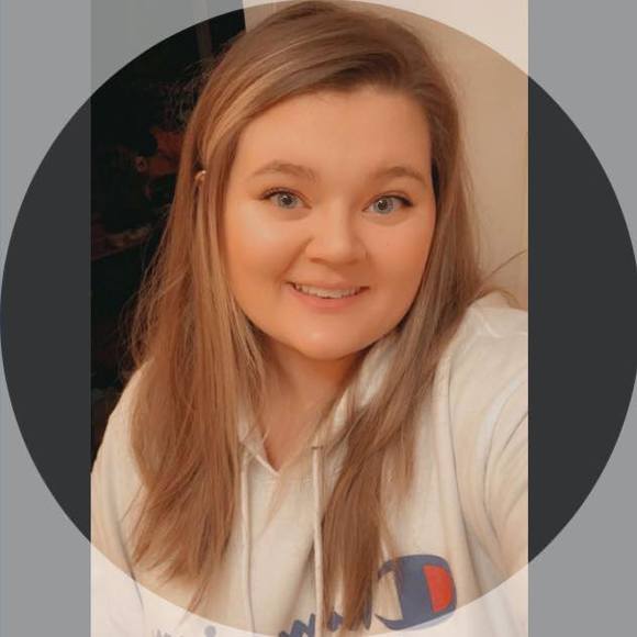 Profile Picture of Katelynn Curtis (@kcurtis19) on Poshmark