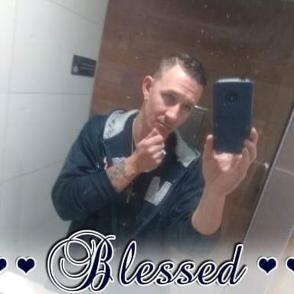 Profile Picture of Andrew Sebring (@droopy520) on Poshmark