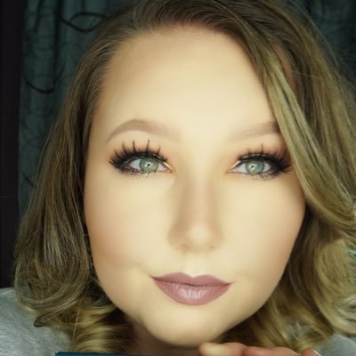 Gretta Smith - Twitter Profile Picture of Gretta Smith (@GlowGretta) on Twitter