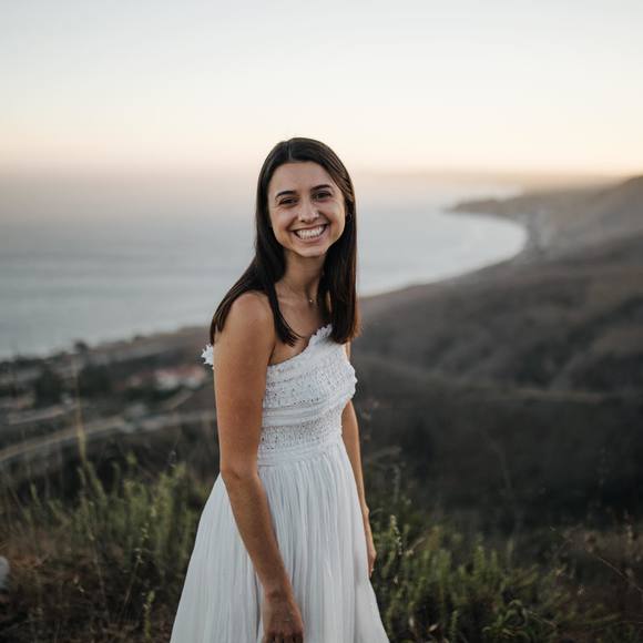 Profile Picture of Samantha Maness (@sgm9725) on Poshmark