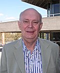 Profile Picture of Alan Ayckbournon Wikipedia
