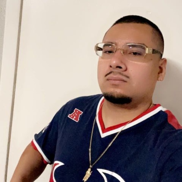Profile Picture of Mario Arcos (@marioarcos) on Poshmark
