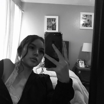 Profile Picture of Suzette Gonzalez (@Suzette0027) on Twitter