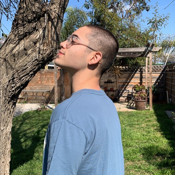 Profile Picture of Alexys Nuño (@alexysnuno) on Poshmark