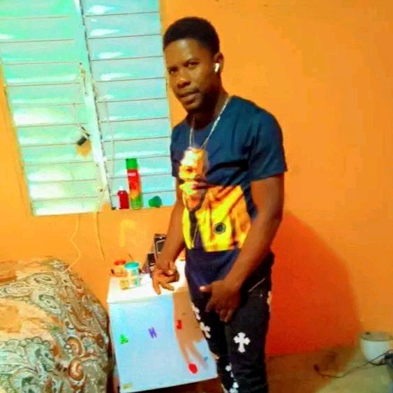 Profile Picture of user8626034018212 (@jeanradeau) on Tiktok