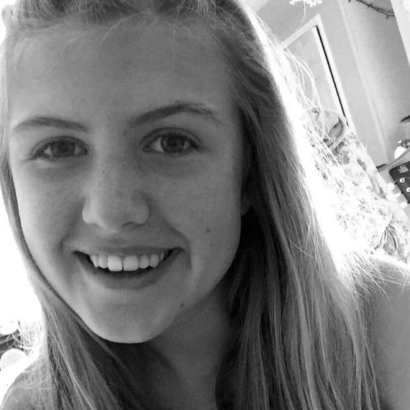 Profile Picture of Sophie Eggink (@sophieggink) on Poshmark