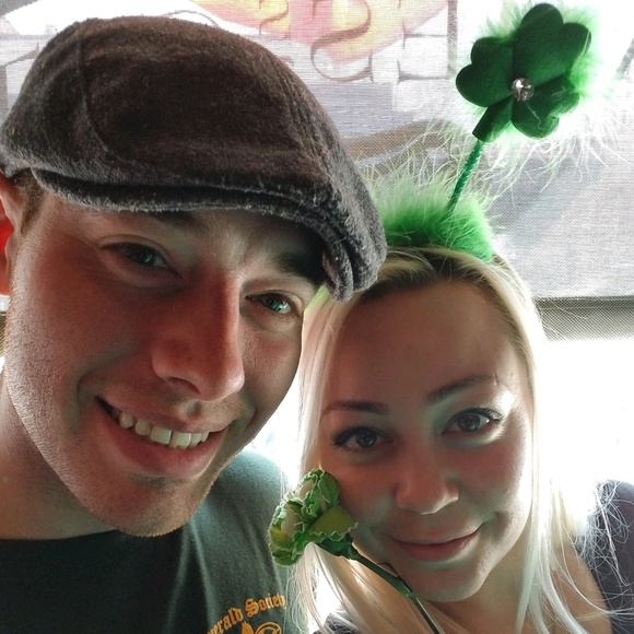 Profile Picture of Peter Sleva (@psleeves) on Poshmark