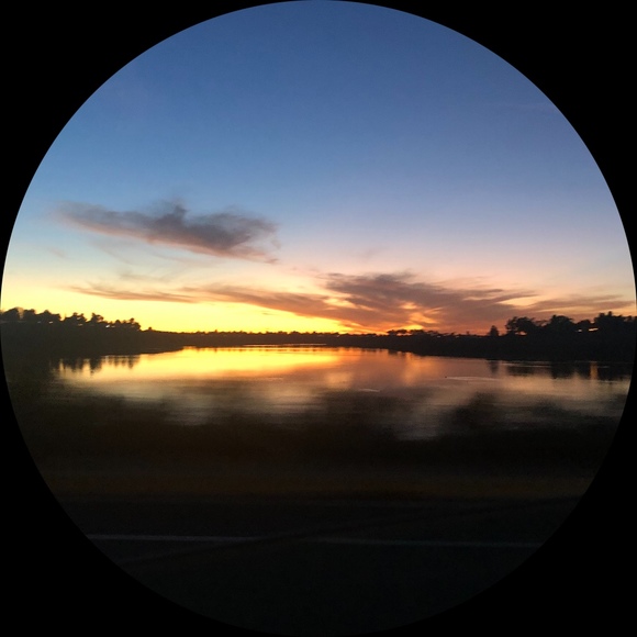 Profile Picture of Nora Frederick (@loves22shop) on Poshmark