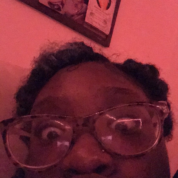 Profile Picture of Dakota Drain (@dashanay19) on Poshmark