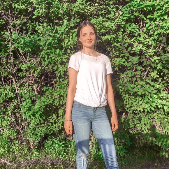 Profile Picture of Haley Friedlein (@haleyfcheer) on Poshmark