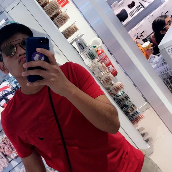 Profile Picture of Isaac Soto (@captainoreo) on Poshmark