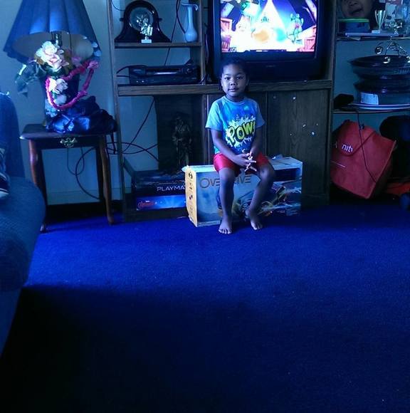 Profile Picture of James Williamson (@daddyzion) on Poshmark