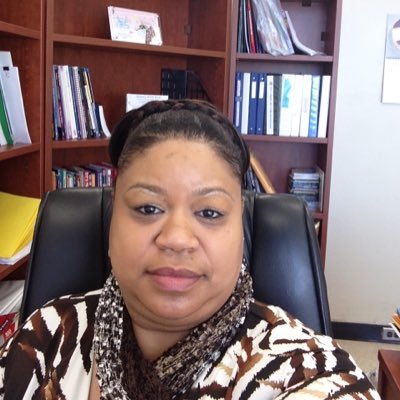 Profile Picture of Janet Stephens (@embalmer323) on Twitter