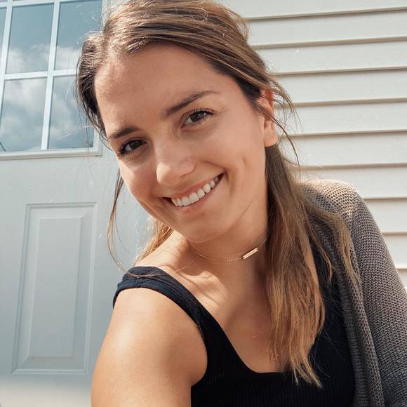 Profile Picture of Hannah Cain (@hansjnf) on Poshmark