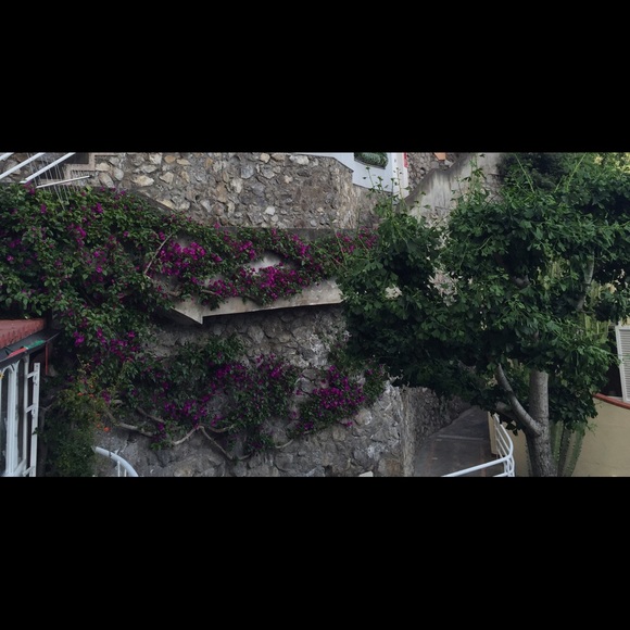 Profile Picture of Emilie Winnicki (@egwin) on Poshmark