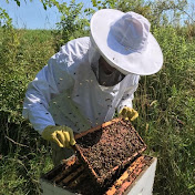 Profile Picture of Scott Thorn And His Bees & Trees (@scottthornandhisbeesandtrees) on Youtube