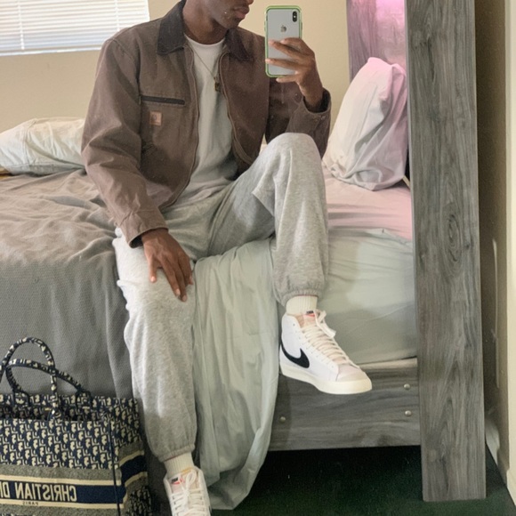 Profile Picture of Omari Bryant (@omaribry) on Poshmark