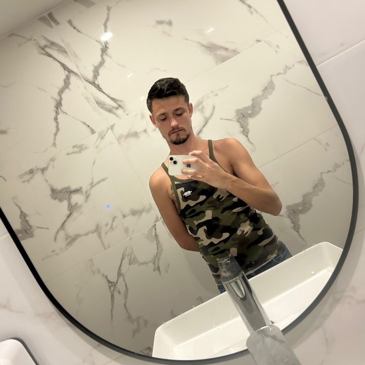 Profile Picture of 💛The savage army💛 (@aaron_doyle65) on Tiktok