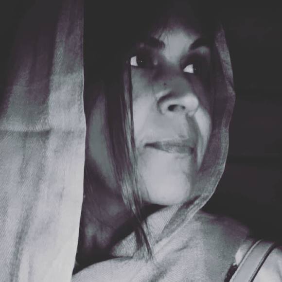 Sonal Dave-mehta - Poshmark Profile Picture of Sonal Dave-mehta (@sonaldavemehta) on Poshmark