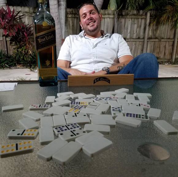 Profile Picture of Randy Prieto (@randyprieto) on Poshmark