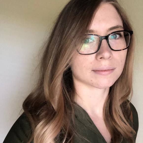 Anna Maralit - Poshmark Profile Picture of Anna Maralit (@anna_maralit) on Poshmark