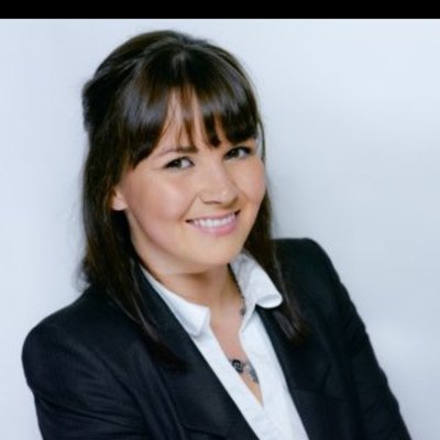 Profile Picture of Elaine Keenan (@Elaine_WorthSol) on Twitter