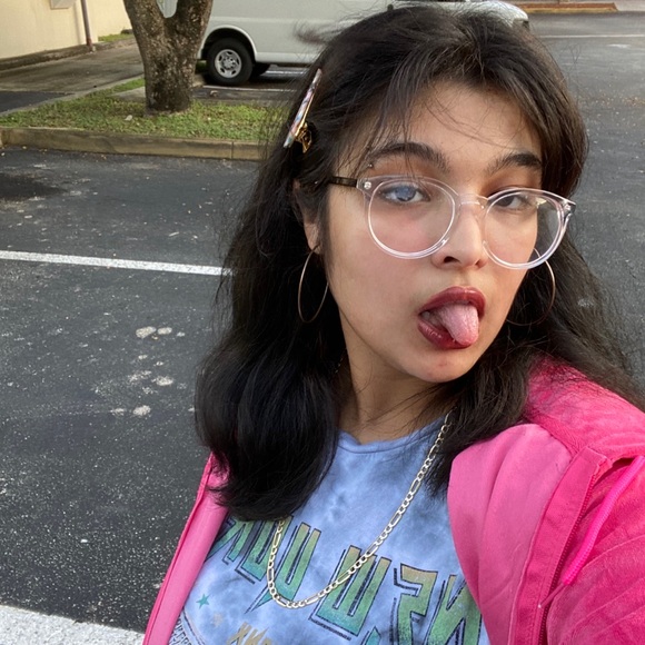 Profile Picture of Yaneilys Ayuso (@yaneilys93) on Poshmark